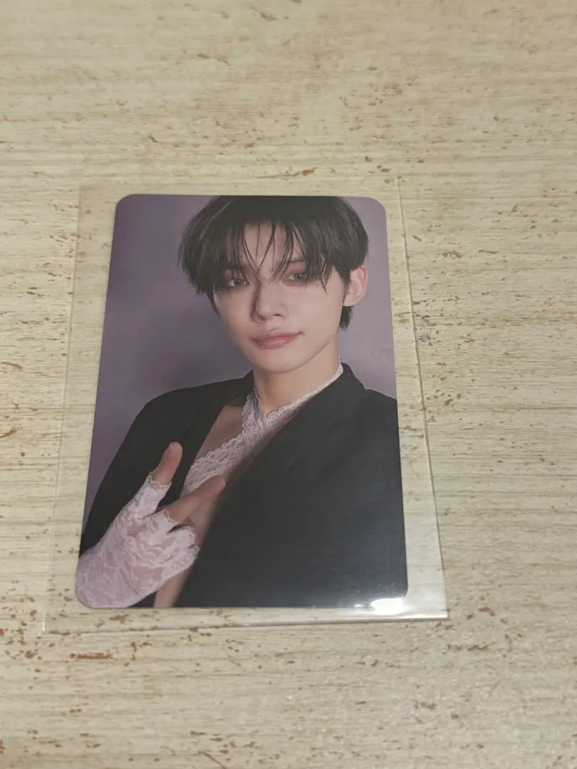 Thumbnail of Yeonjun photocard, TOMORROW X TOGETHER Weverse Albums Ver.