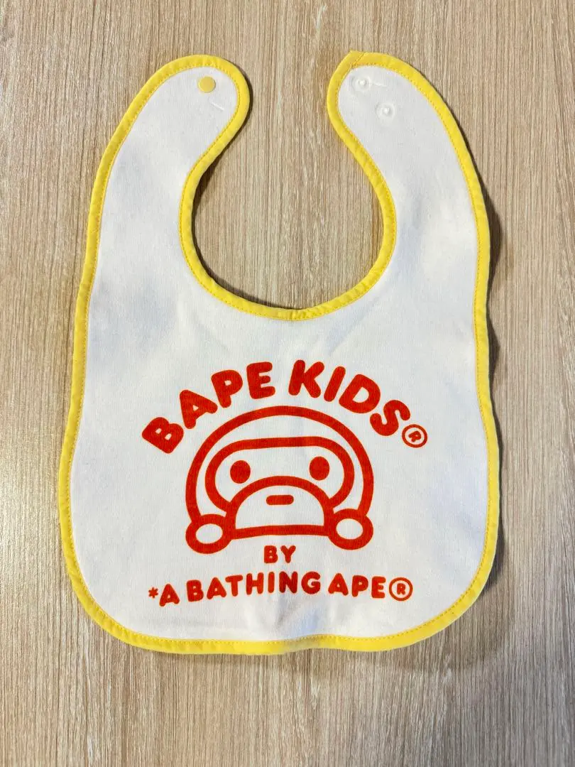 A BATHING APE® スタイ 3枚入り ロンパース 新品未使用♪ 2025年最新】アベイシングエイプ 柄・デザイン：プリント（ロゴ
