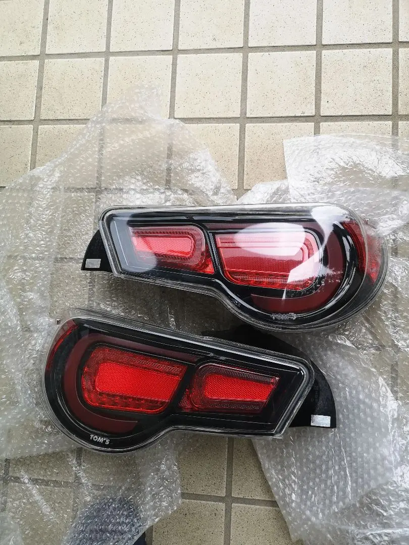トムス テールランプ【廃盤希少】 Yahoo!オークション - トムス TOM'S LEDテールランプ クリア