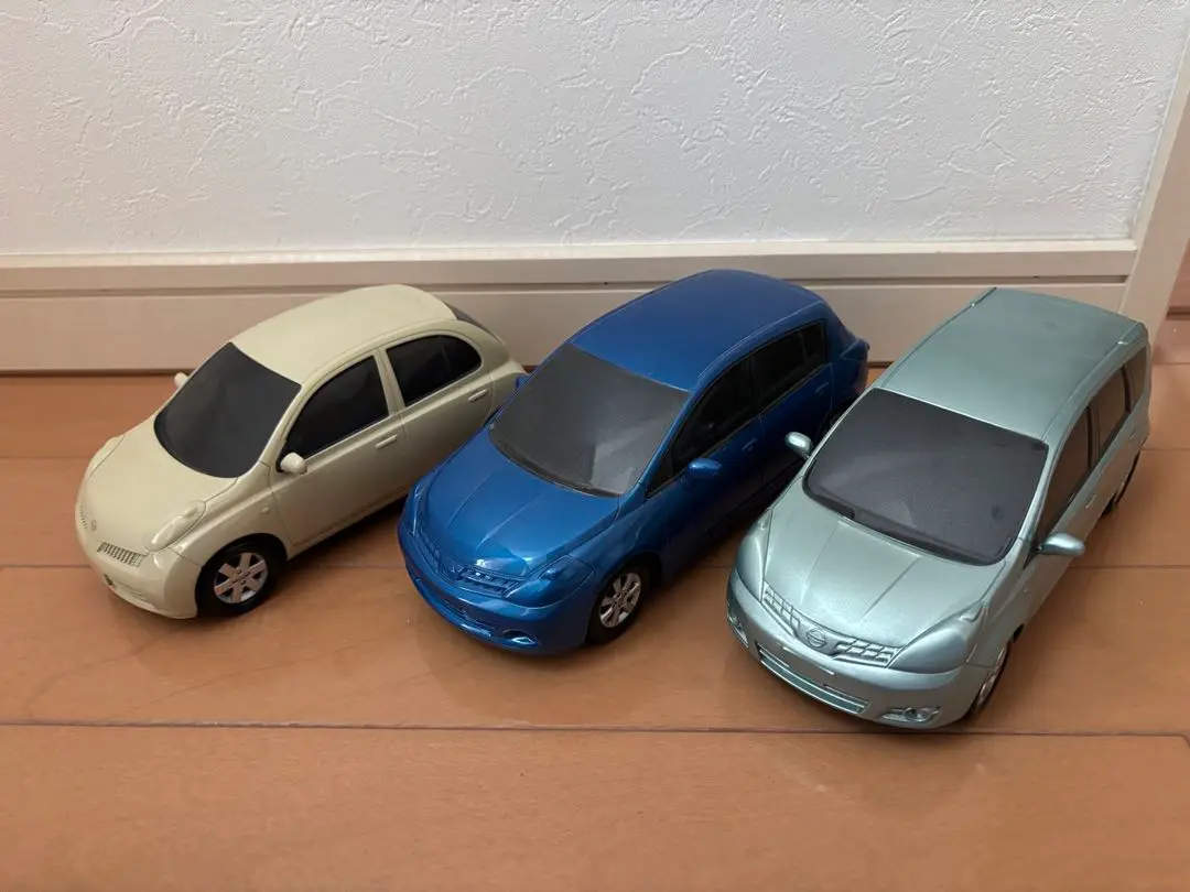 激レア！ 非売品 トミカ カラーサンプル 日産 ティーダ
