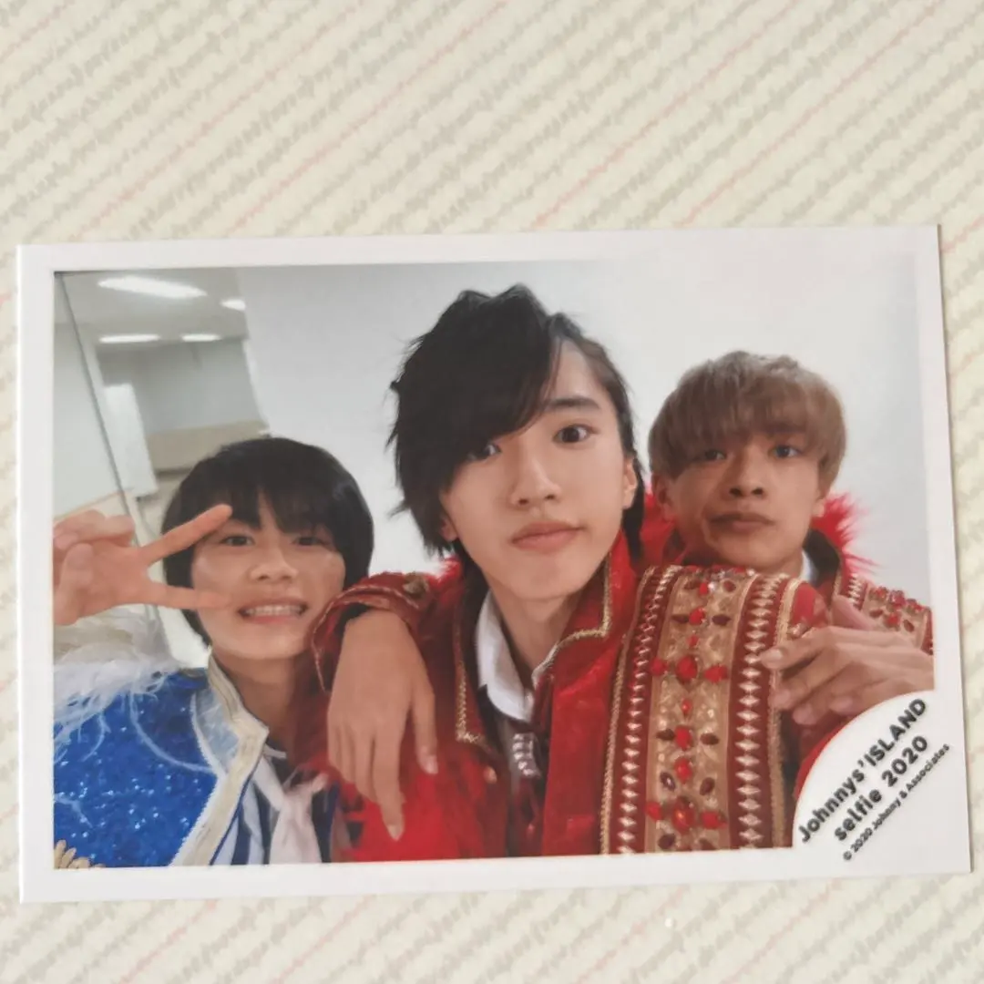 Thumbnail of Naniwa Danshi Shunsuke Michieda, Kyohei Takahashi, Toa Shimasaki official photo 10