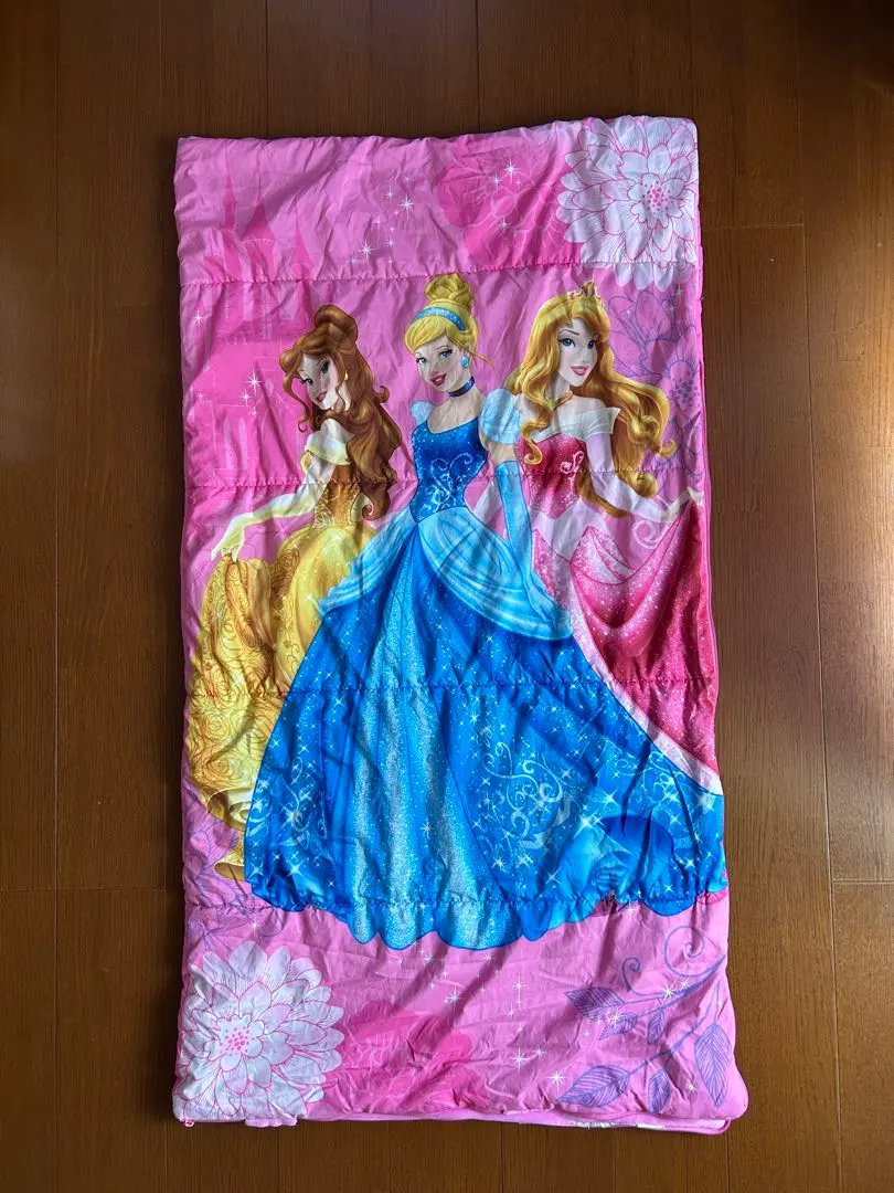 ディズニープリンセス キッズ用寝袋 紫色 シュラフ　スリーピングバッグ ディズニープリンセス キッズ用寝袋 紫色 シュラフ スリーピング