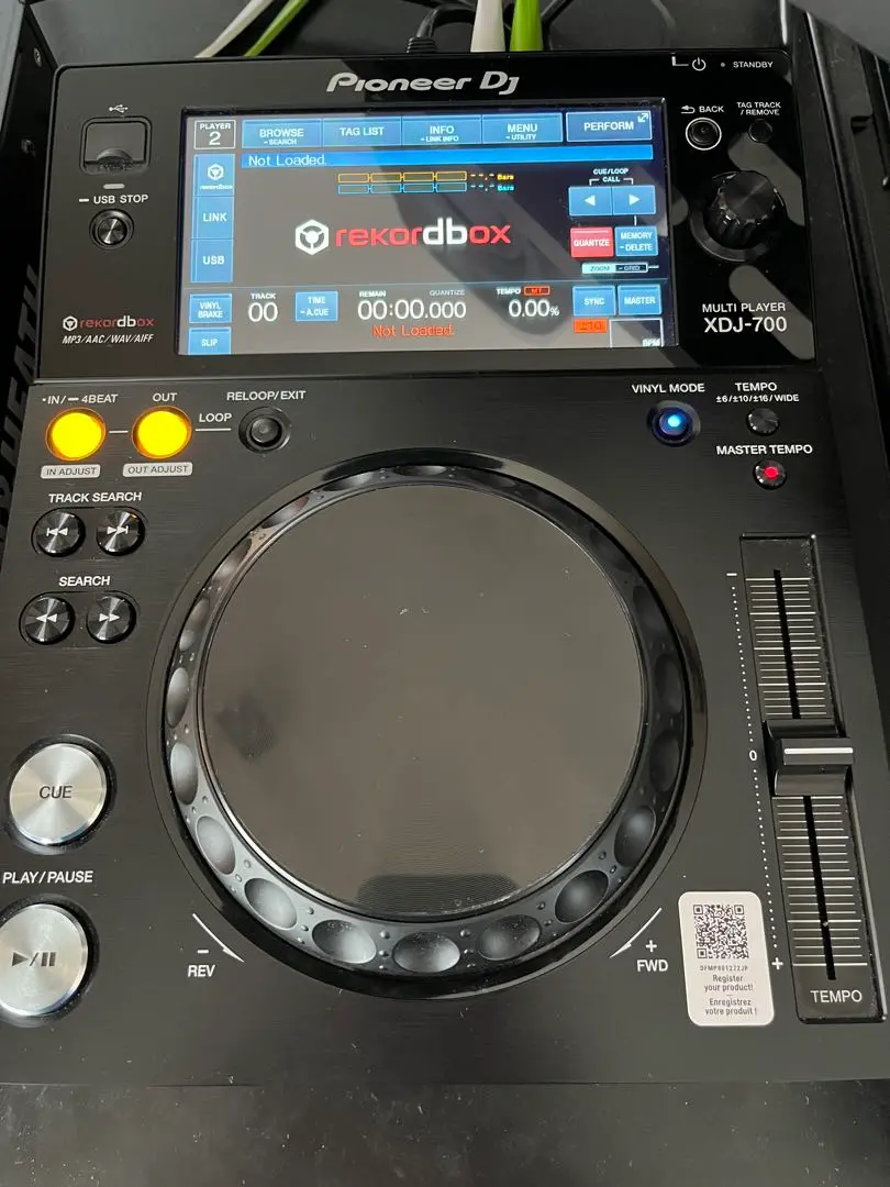 Pioneer DJ XDJ-700 【中古】 持ち運び用UDGケース付 Pioneer DJ XDJ-700 【USBメモリースティック対応プレーヤー