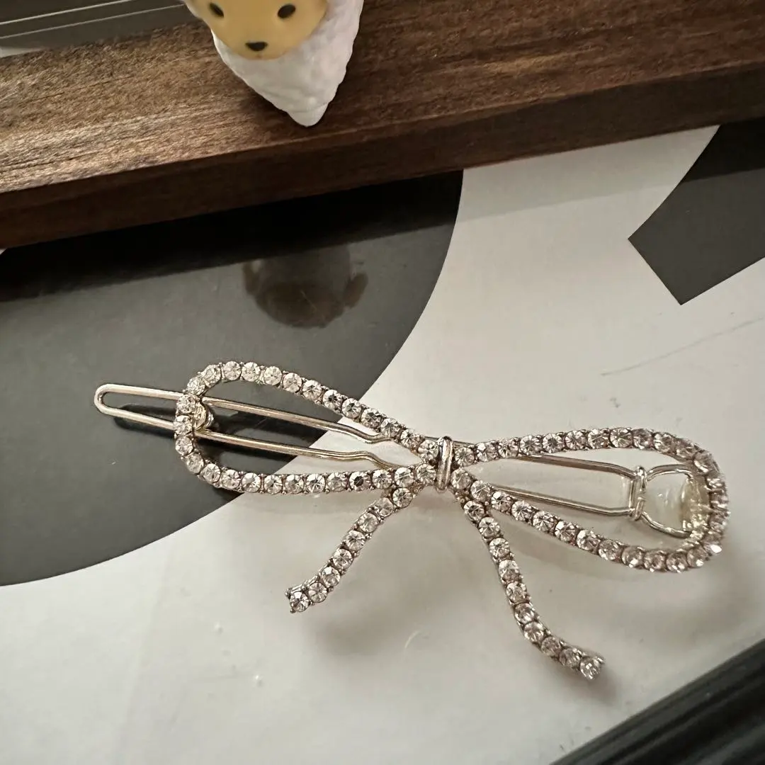 Thumbnail of Special Price ❤︎ Premium Limited 129, Sparkling Stone Jewelry Ribbon Ball Pin Bijou