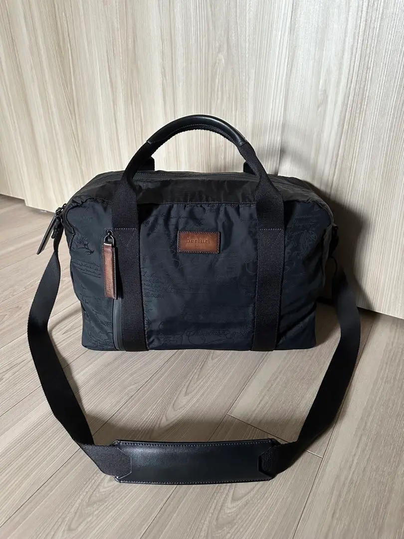 希少　Berluti ベルルッティ　レザーボストンバッグ　パティーヌ 袋付き BERLUTI - 幻の名作 ベルルッティ Avventura パティーヌレザー