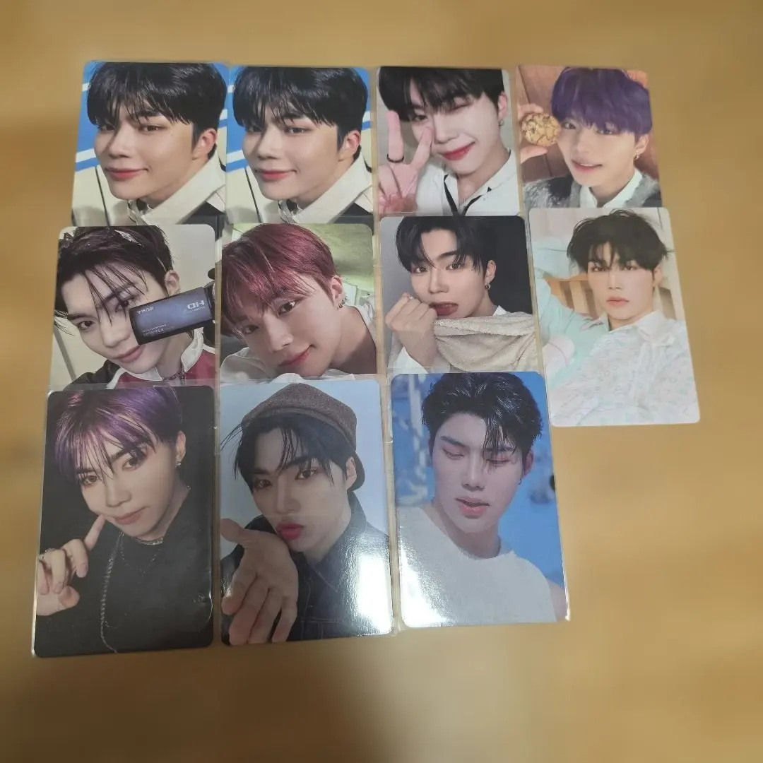 Thumbnail of ZEROBASEONE Gunwook Trading Card 11-Piece Set