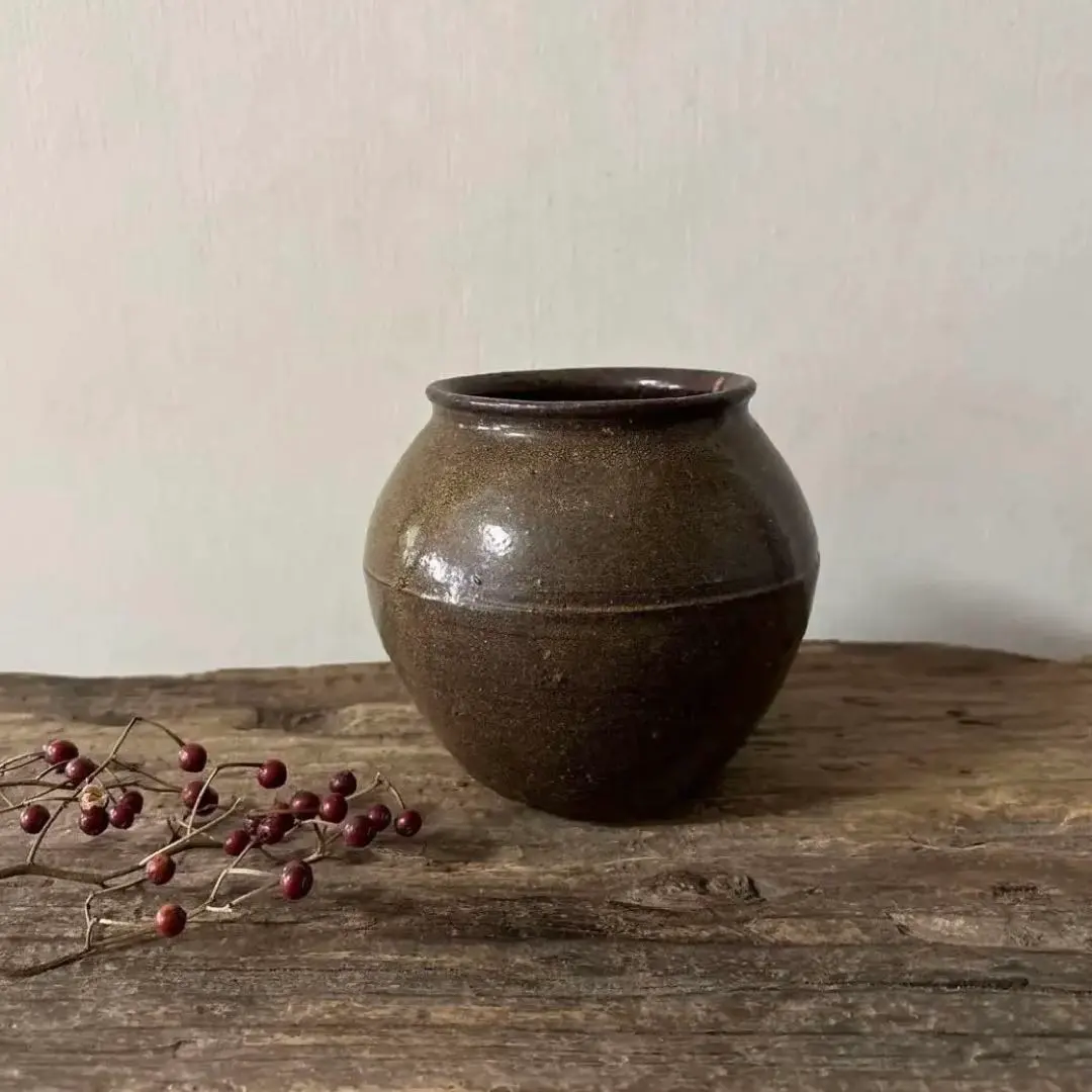 Thumbnail of Korean Antique Onggi (Pottery) No. 28, Joseon Dynasty, Antique Vase/Flower Vessel. Inspection: Masako Shirasu