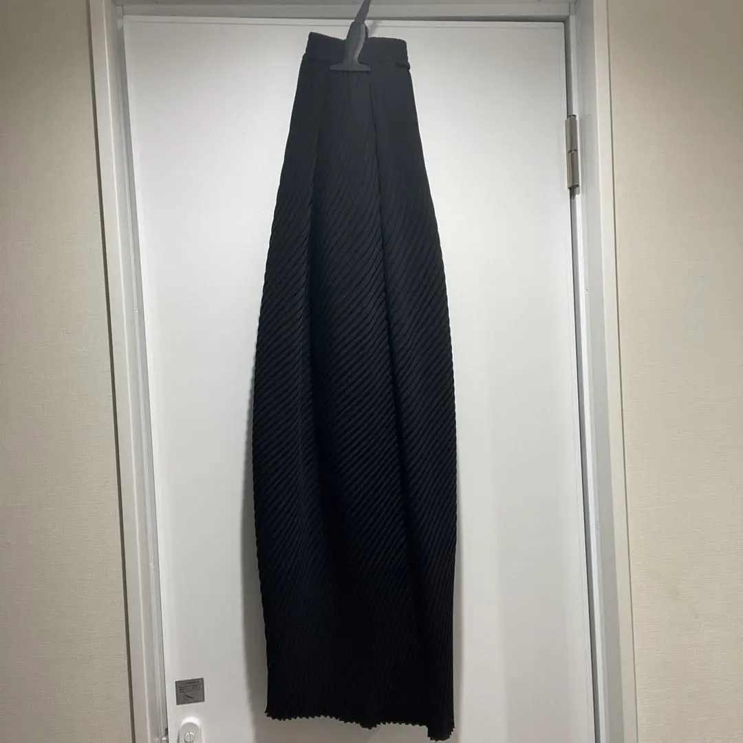 新品未使用　ka na ta hida pants ヒダパンツ KANATA/カナタ】よりヒダパンツ（hida pants)が買取入荷