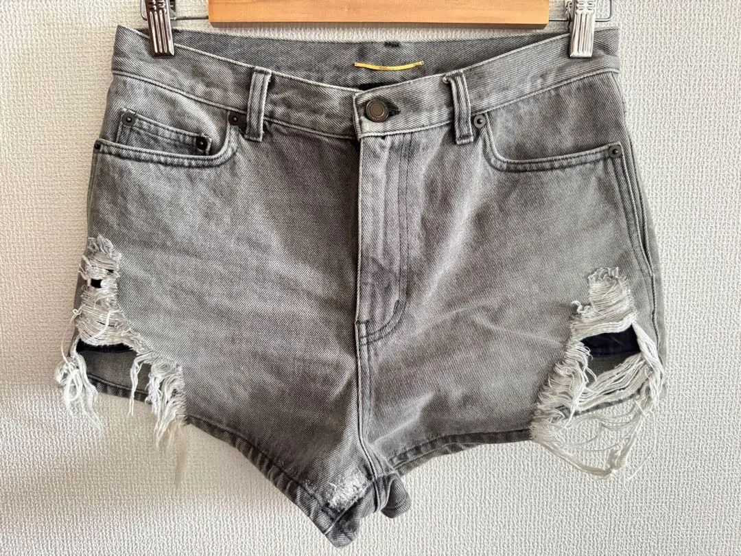 SAINT LAURENT⭐︎羊革ショートパンツ 2025年最新】Saint Laurent レディース ショートパンツ・ハーフ