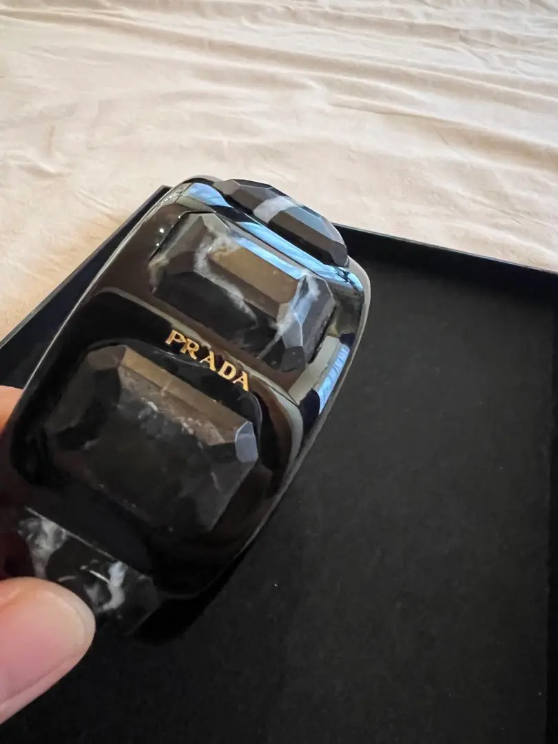 2025年最新】PRADA レディース バングル・リストバンドの人気