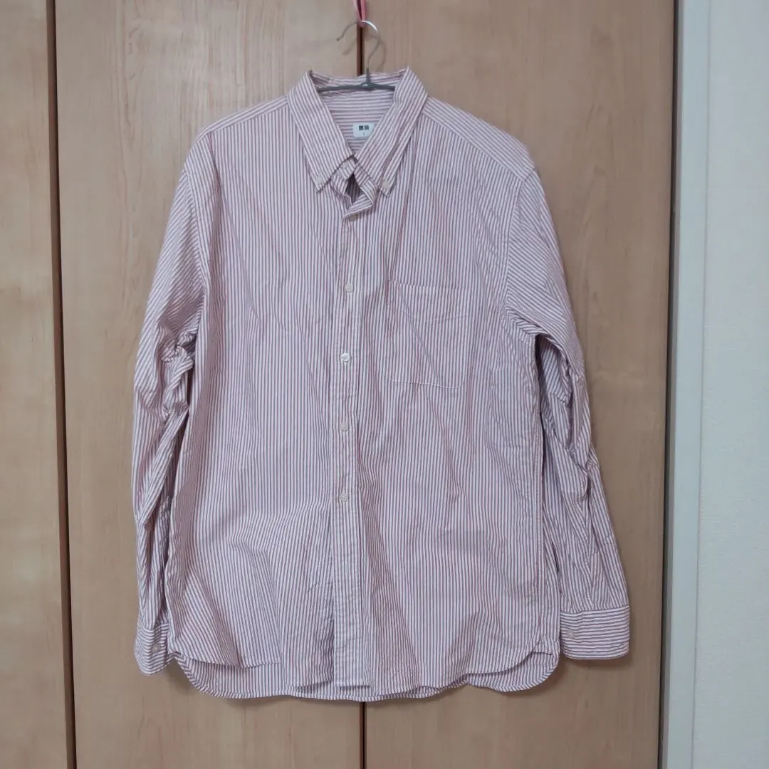 Thumbnail of UNIQLO Red and White Striped L Size Long Sleeve Shirt