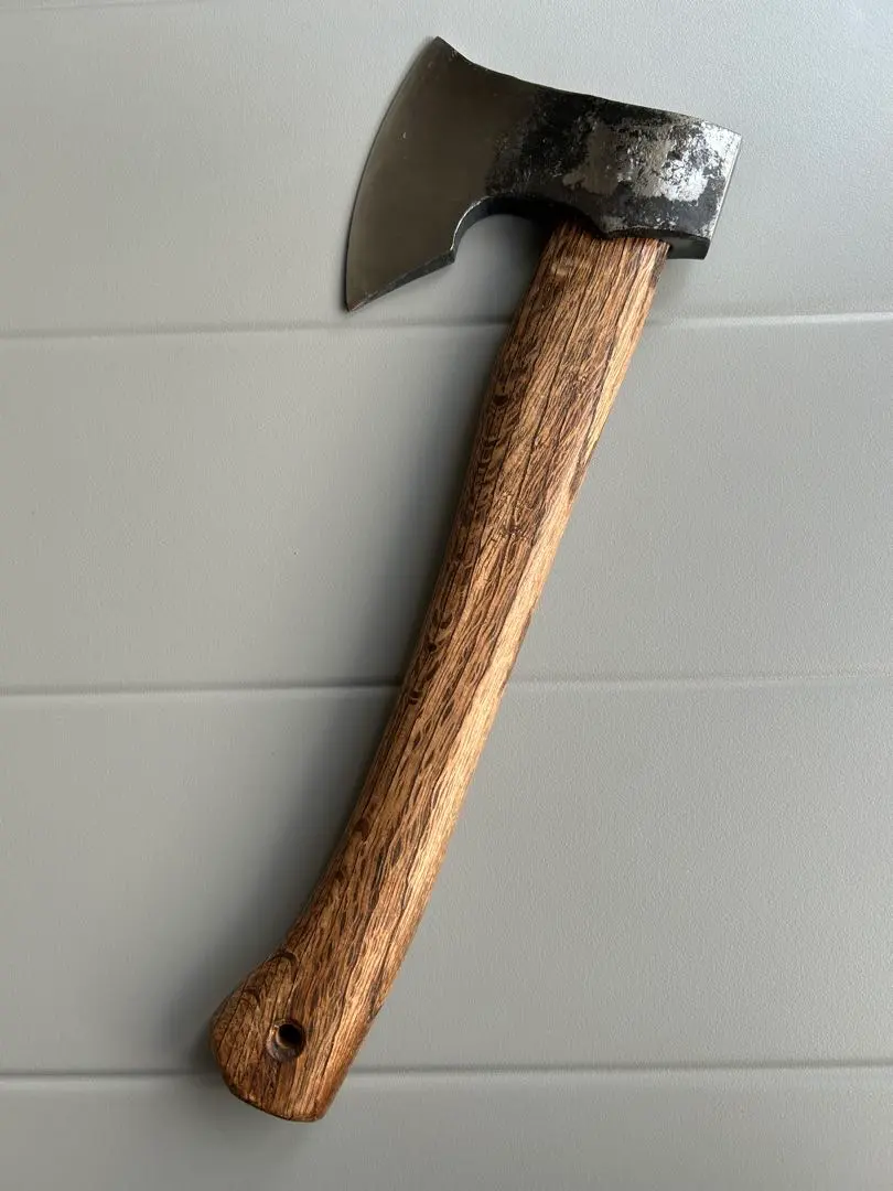 【未使用品】露營用品 中型 劈柴斧 附傘繩 的縮圖