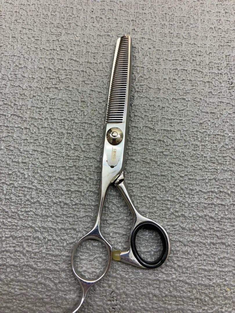 Thumbnail of TOHRI Thinning Shears
