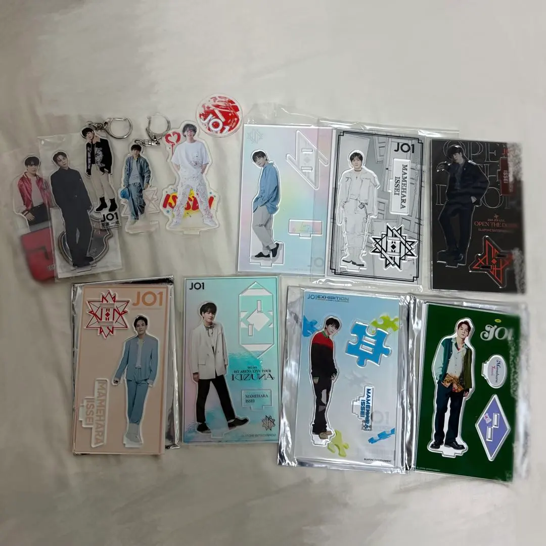 Thumbnail of Kazune Mamehara (JO1) Acrylic Stand & Keychain Set