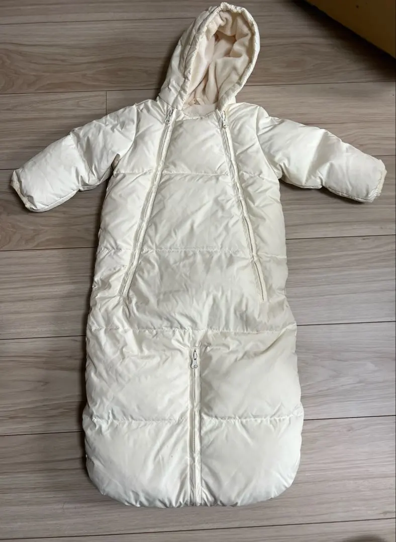 Thumbnail of White down outerwear with hood