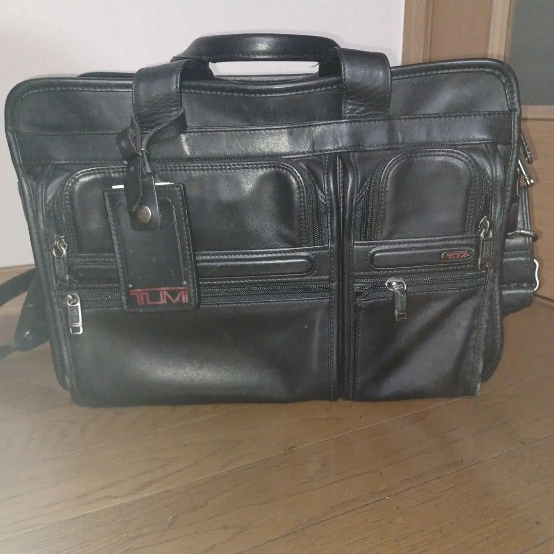 【極美品】TUMI オールレザービジネスバッグ 96141D4 ブラック 2025年最新】tumi トゥミ 96141d4の人気アイテム - メルカリ