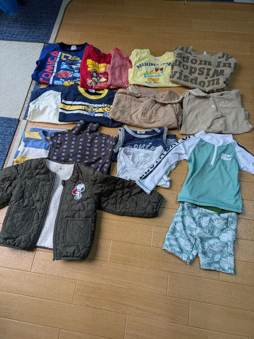 Thumbnail of Kids' clothes, bulk sale, 100cm