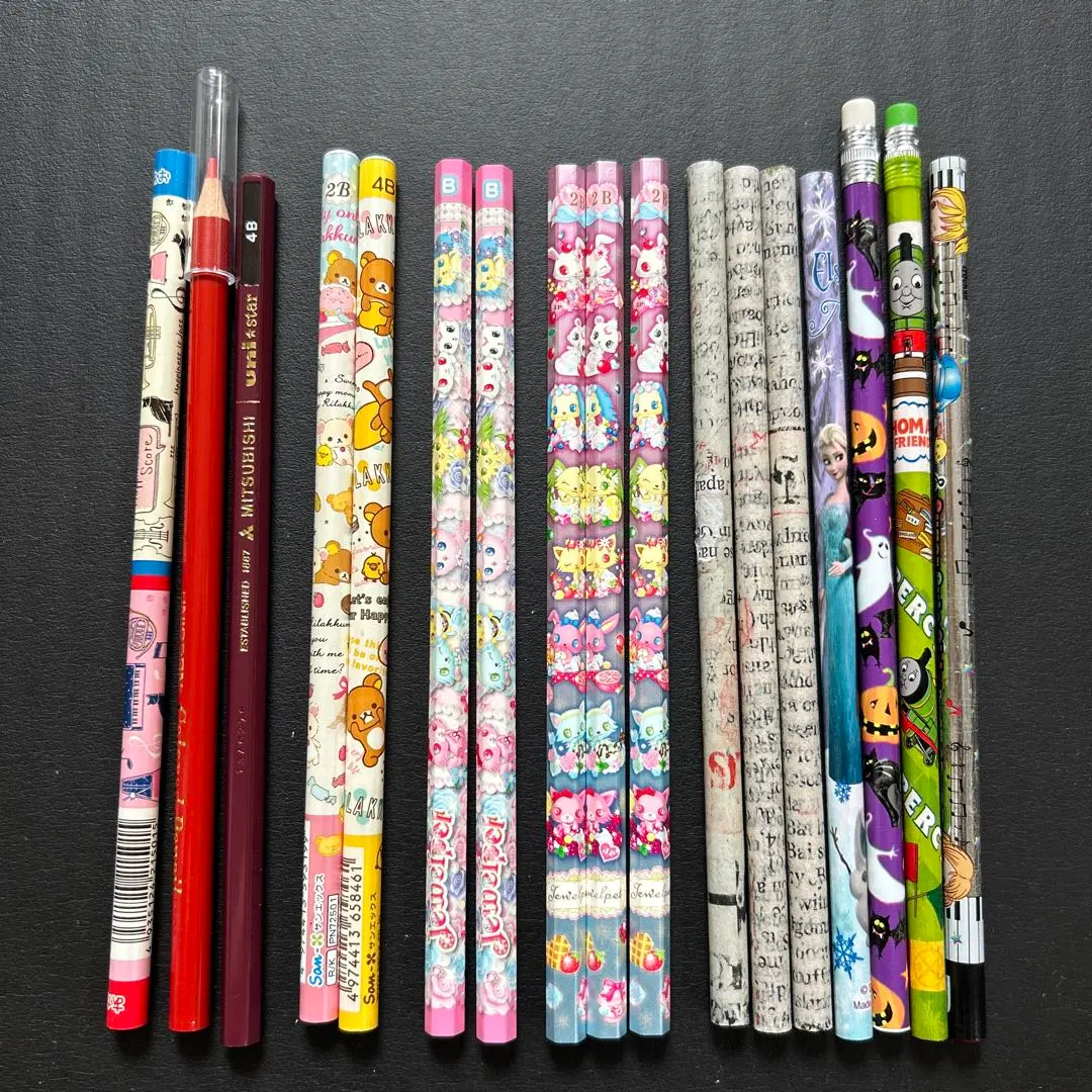 Thumbnail of Colorful character pencil set