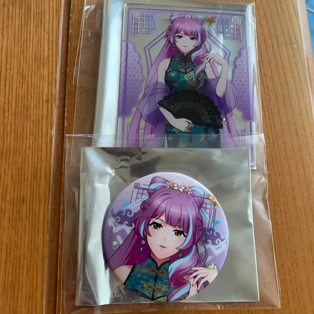 Thumbnail of Macross Chinatown Deculture Chinatown, Mikumo Clear Card Can Badge