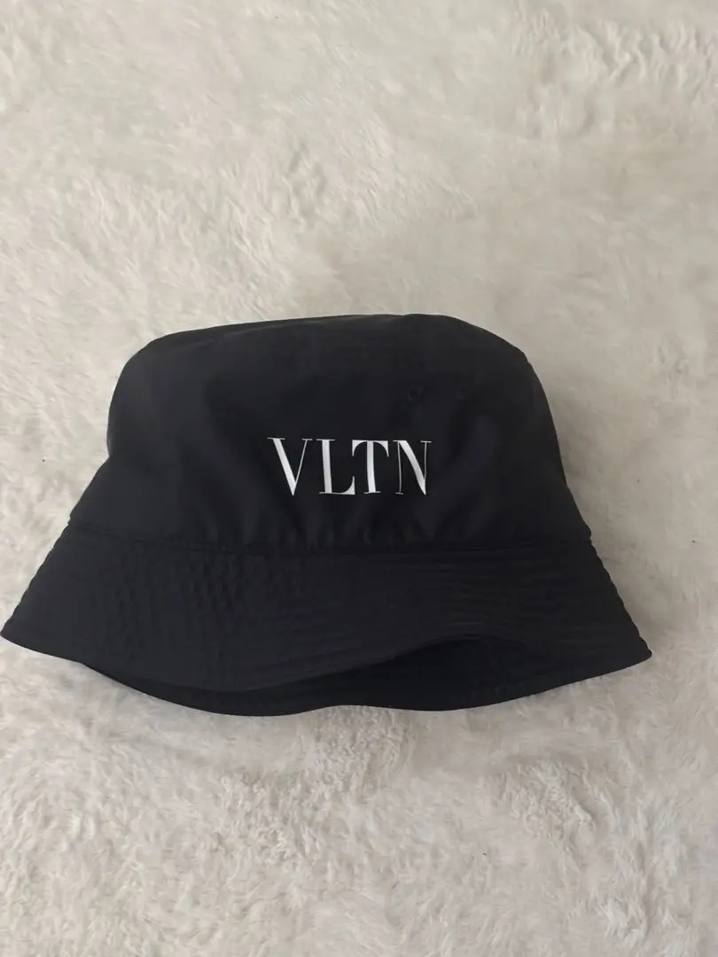 VALENTINO VLTN バケットハット 23SS 中古帽子