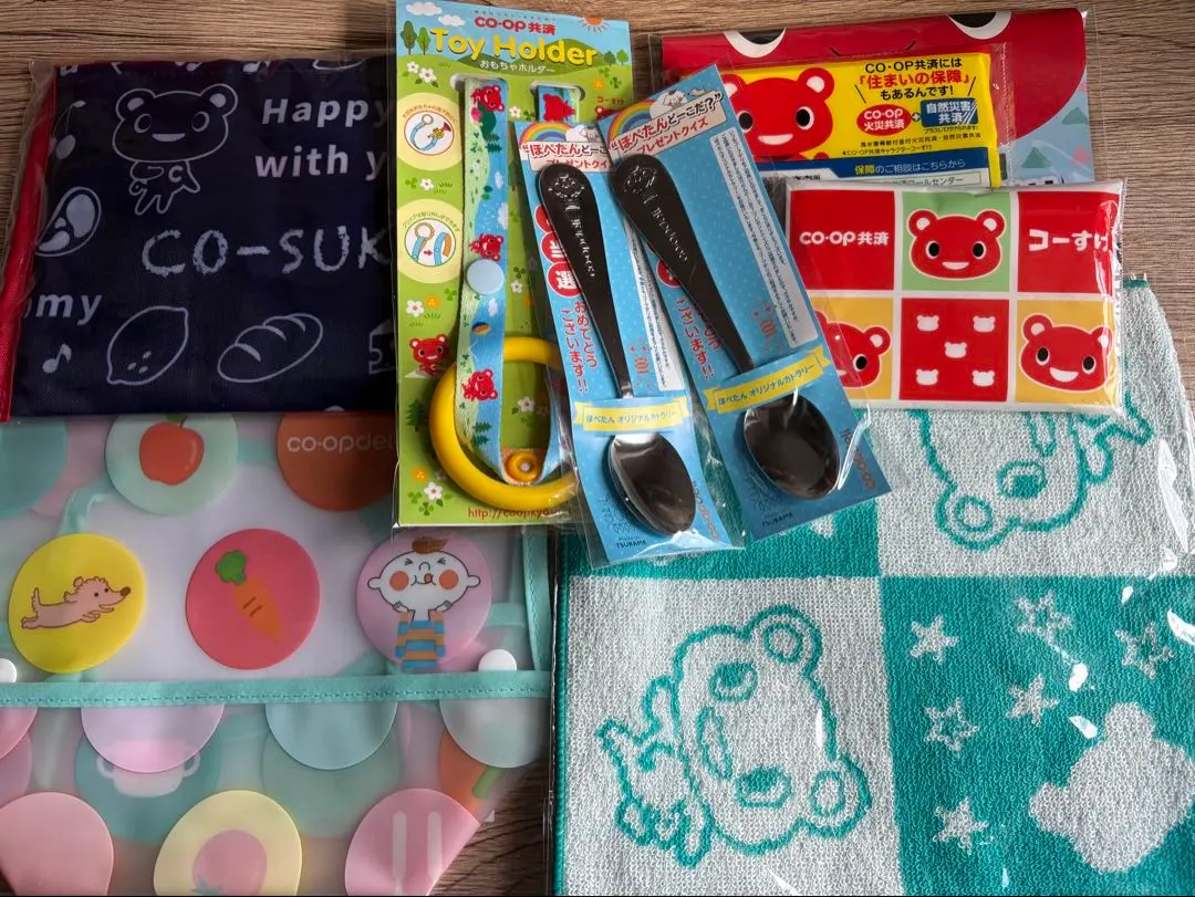 Thumbnail of Convenient and cute Co-op Coop gift set, a total of 8 items, brand new, includes shipping, first come, first served!