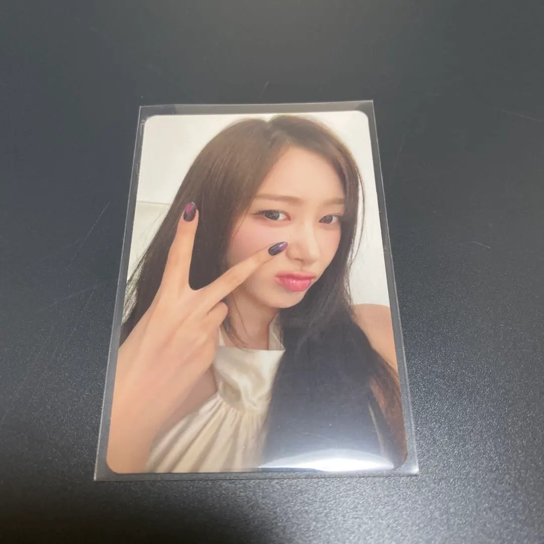 Thumbnail of aespa Rich Man Warner Store Benefit Trading Card Giselle ①