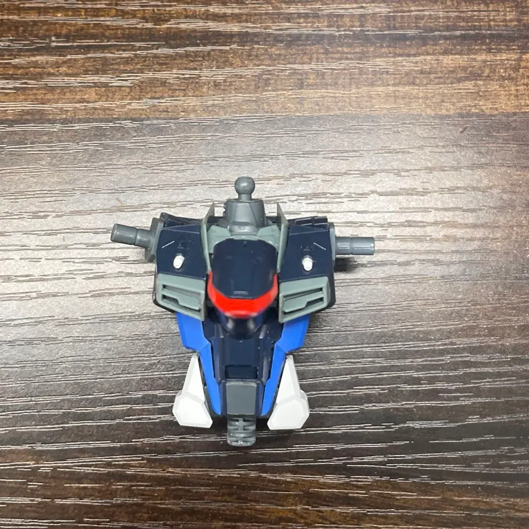 MG 1/100 自由鋼彈 Ver.2.0 胴體零件 的縮圖