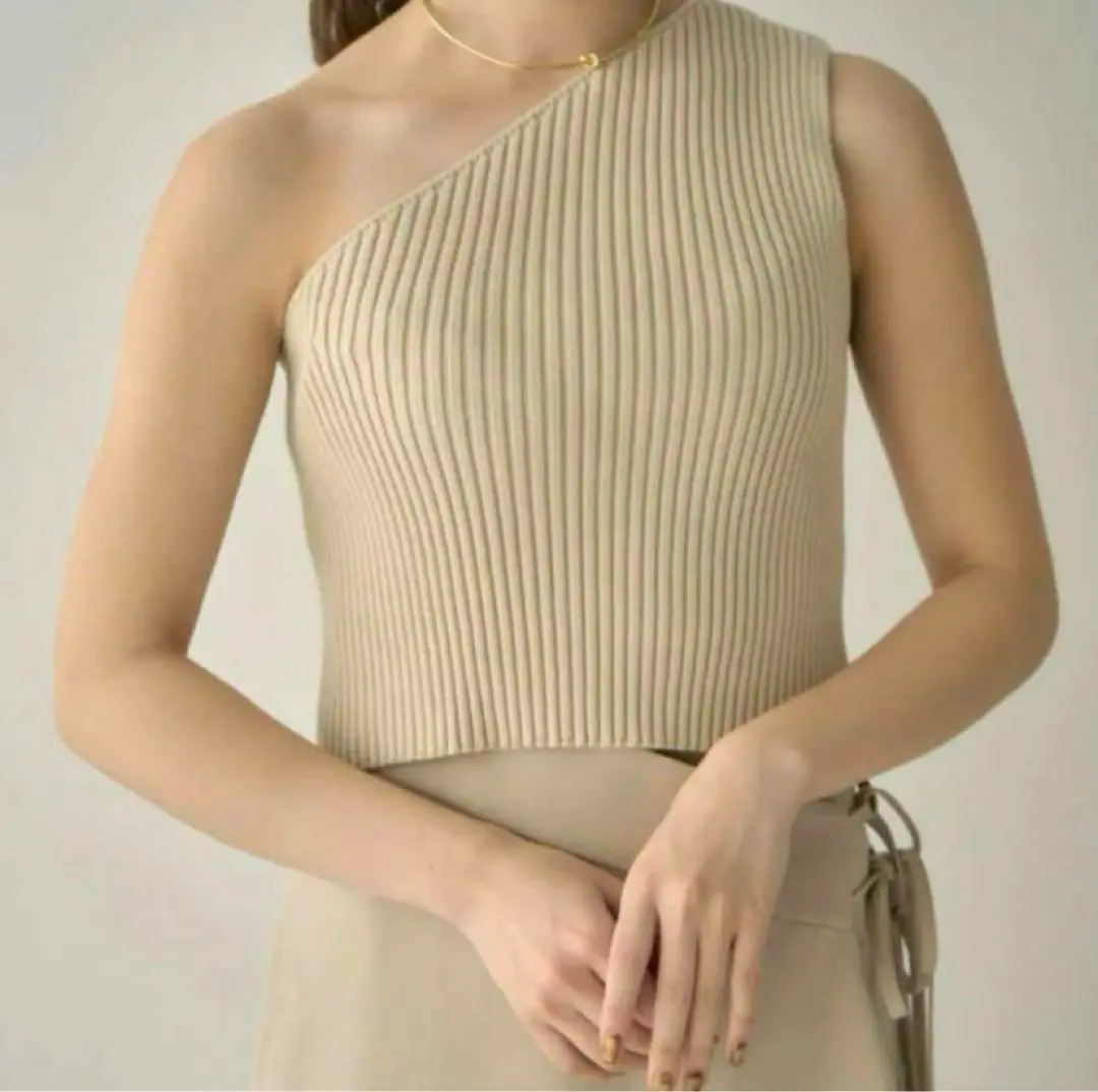 新品タグ付！Eaphi one shoulder rib knit beige Zara | Tops | Zara Beige Asymmetric One Shoulder Wooden