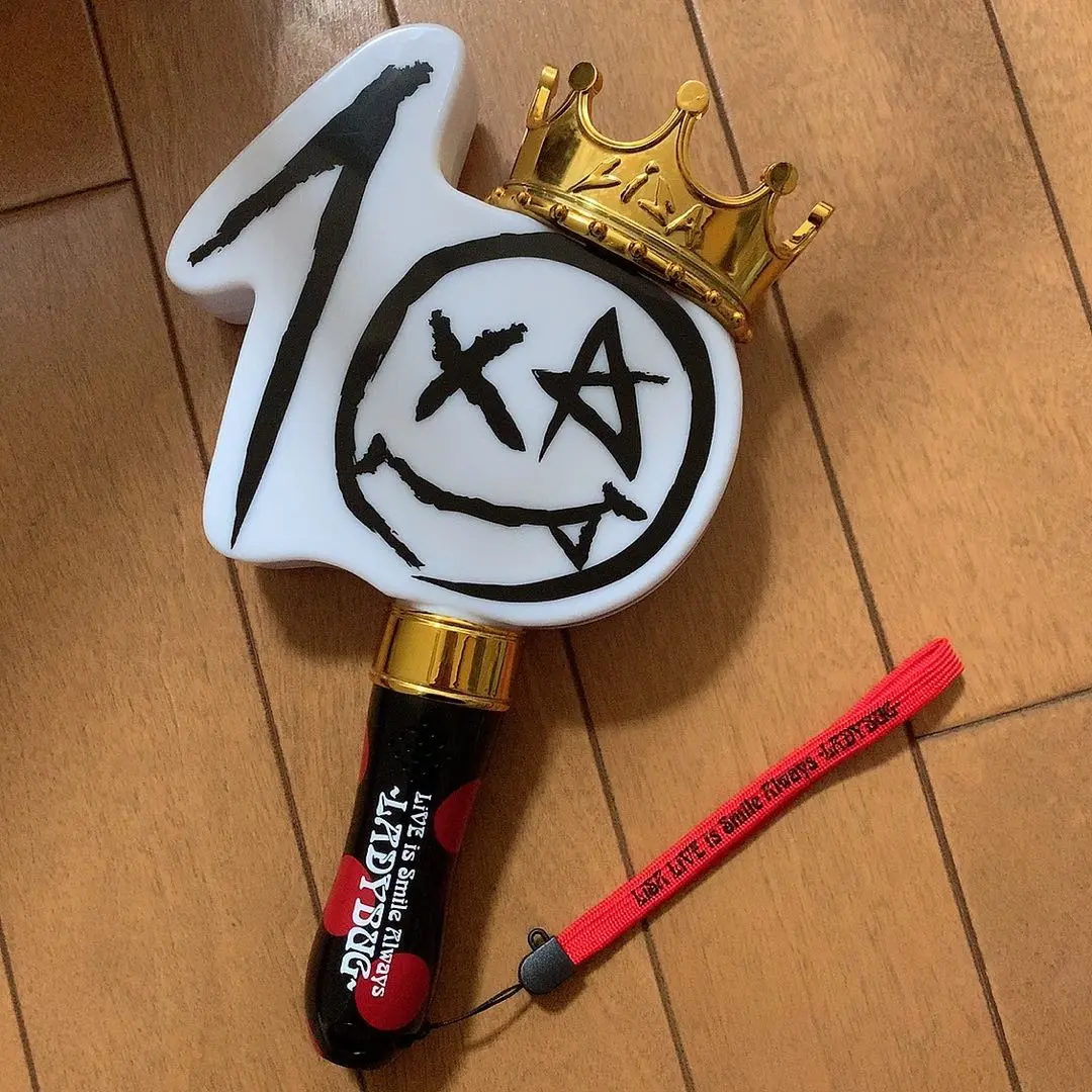 LiSA Live ペンライト LADYBUG Ver.　他グッズセット LiSA ライブ LADYBUG ペンライト 2個 セット おまけ付