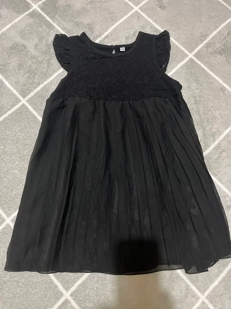 西松屋 黑色蕾絲雪紡正式洋裝 130 公分 的縮圖
