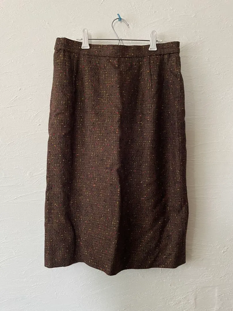 棕色裙子 及膝長度 的縮圖