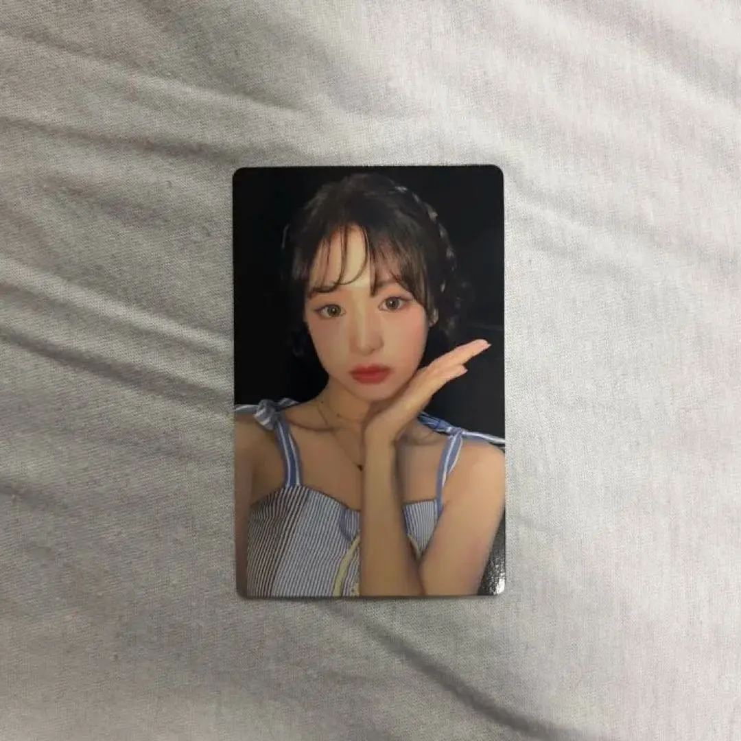 Thumbnail of Ahyeon BABYMONSTER trading card