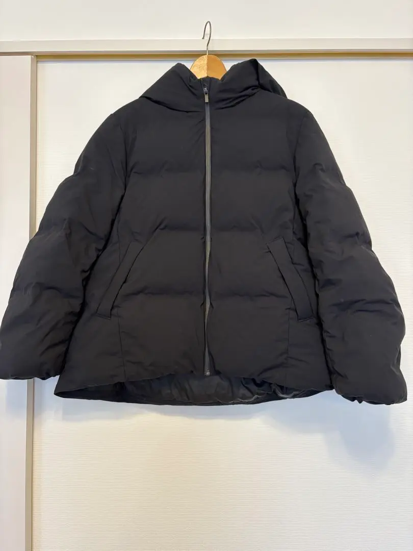 無縫線羽絨外套 UNIQLO 女裝 L 尺寸 的縮圖