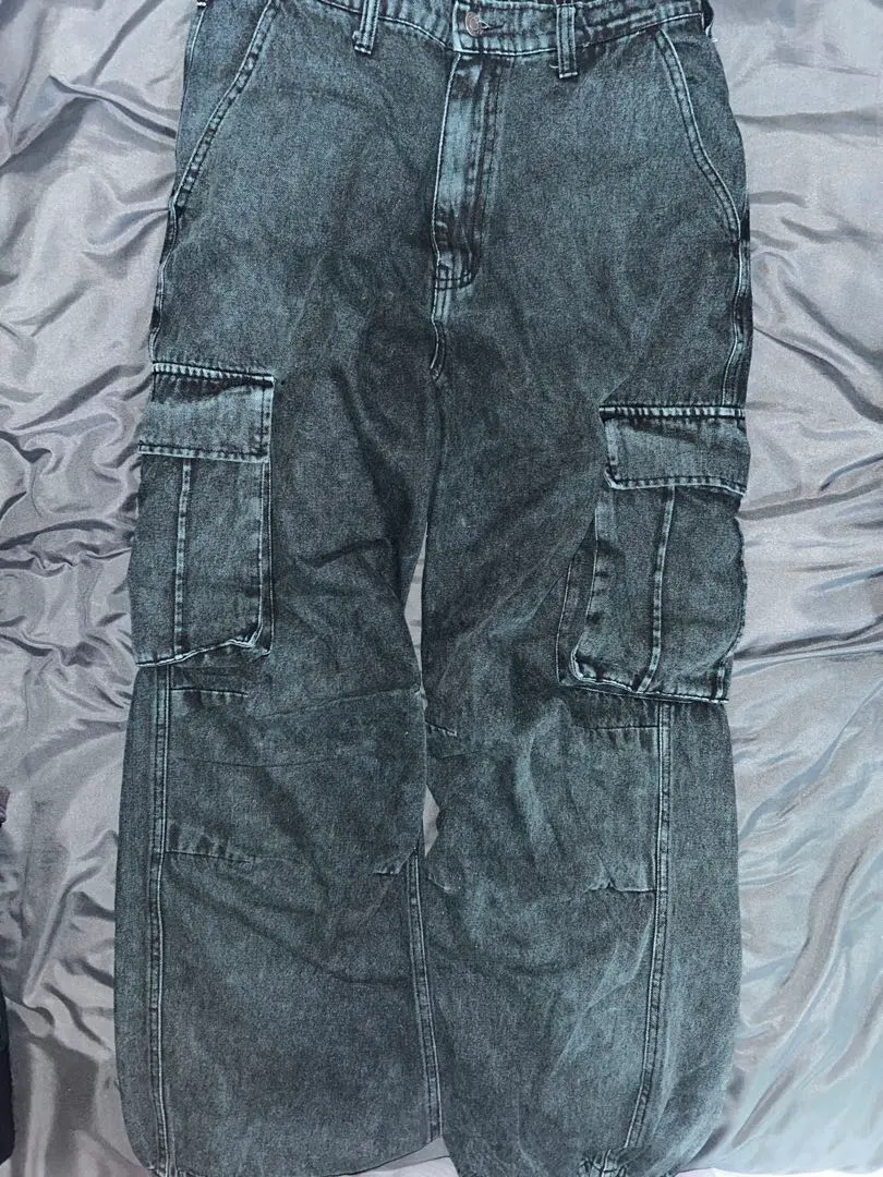 Thumbnail of Dark gray cargo pants, size M
