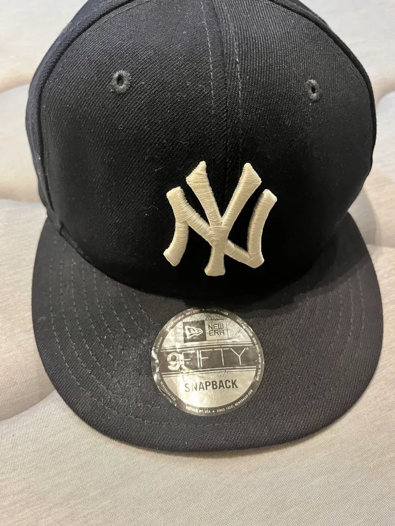 Thumbnail of New Era 9FIFTY SNAPBACK Cap - Black