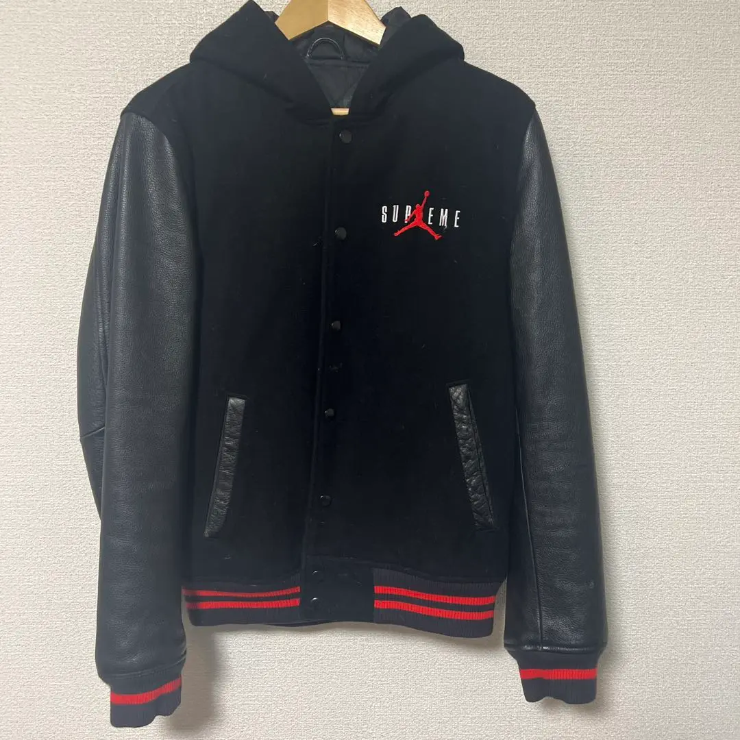 2025年最新】supreme jordan スタジャンの人気アイテム - メルカリ