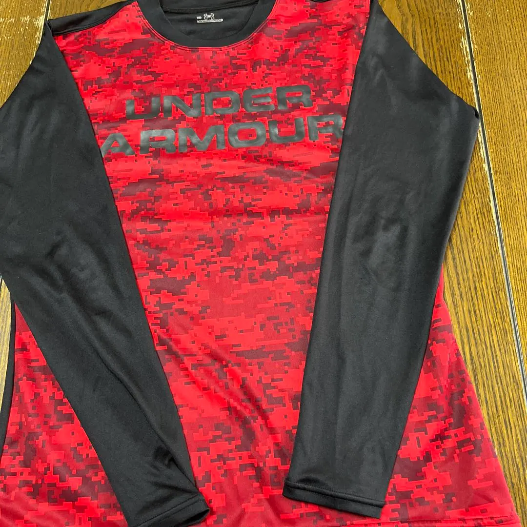 Thumbnail of Under Armour game shirt