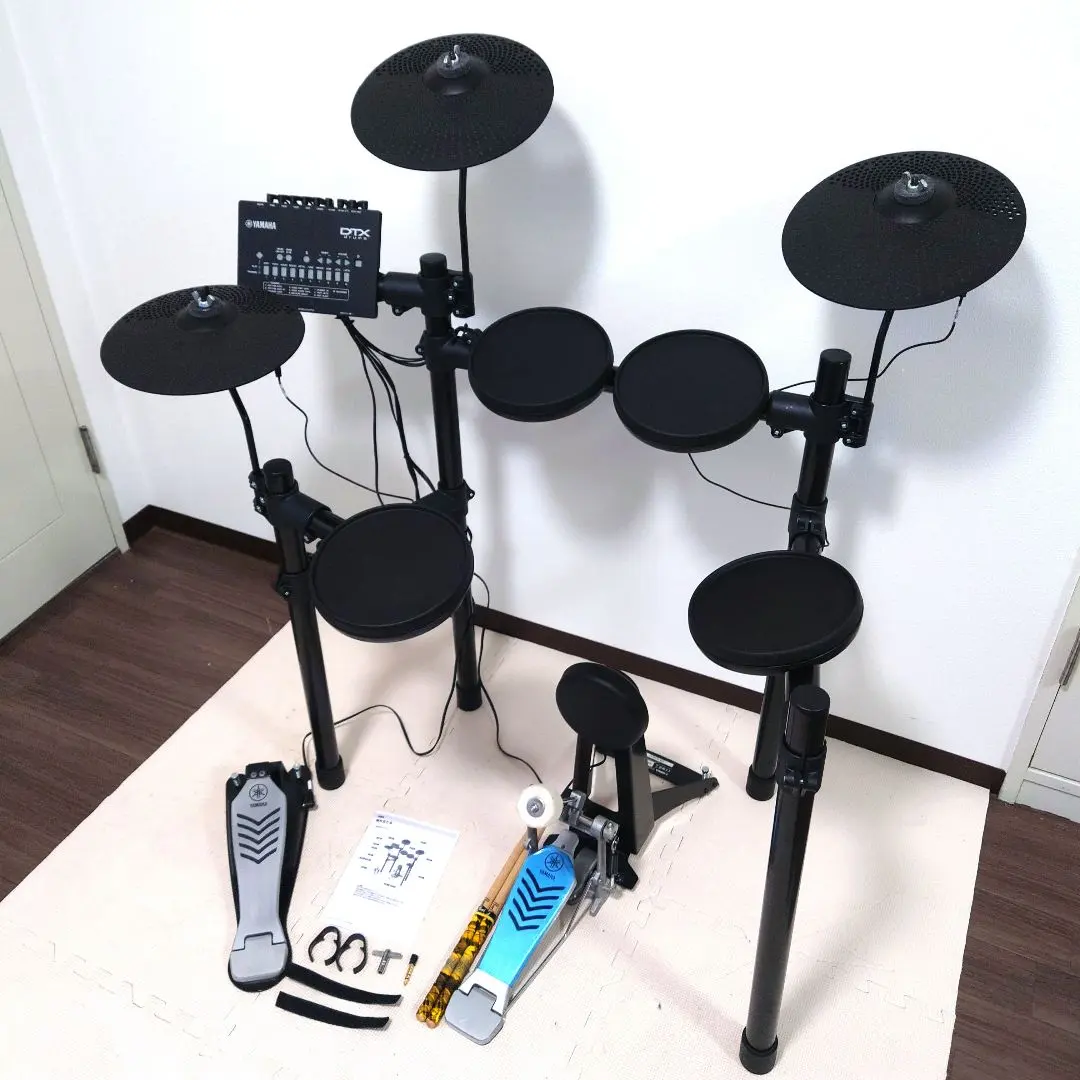 YAMAHA / DTX432K 電子ドラム 追加シンバル・椅子付き Amazon | YAMAHA DTX432KUPGS 3シンバル拡張 自宅練習7点セット