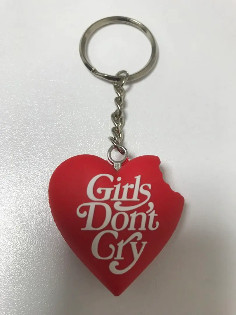 【Girls Don't Cry×été 】Bite Heartキーチェーン赤 Amazon.co.jp: Girls don't cry キーホルダー ガールズドント