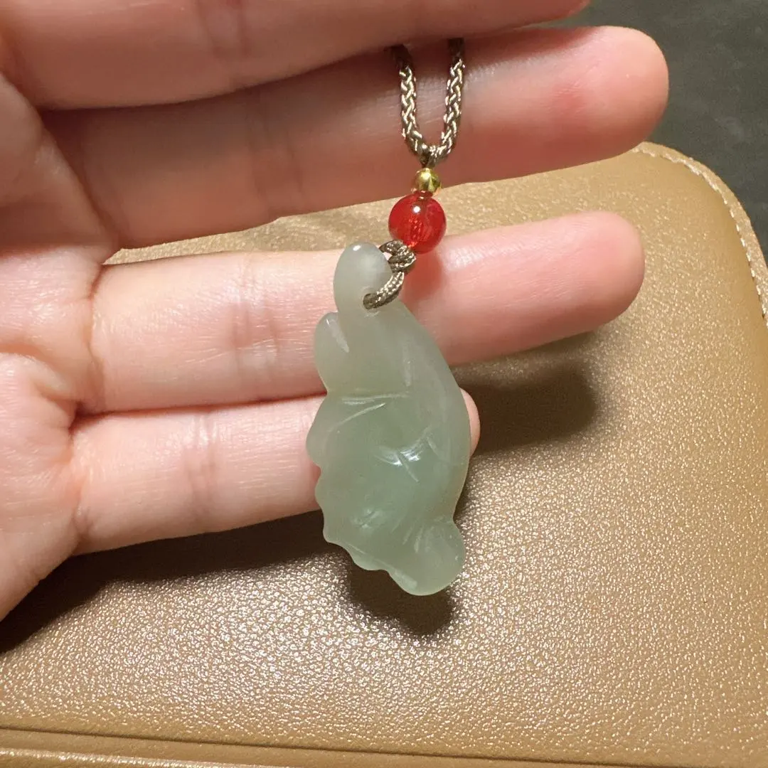 羊脂白玉和田玉 天然石 可愛い瑞獣ペンダントトップ本玉 中国美術 旧家