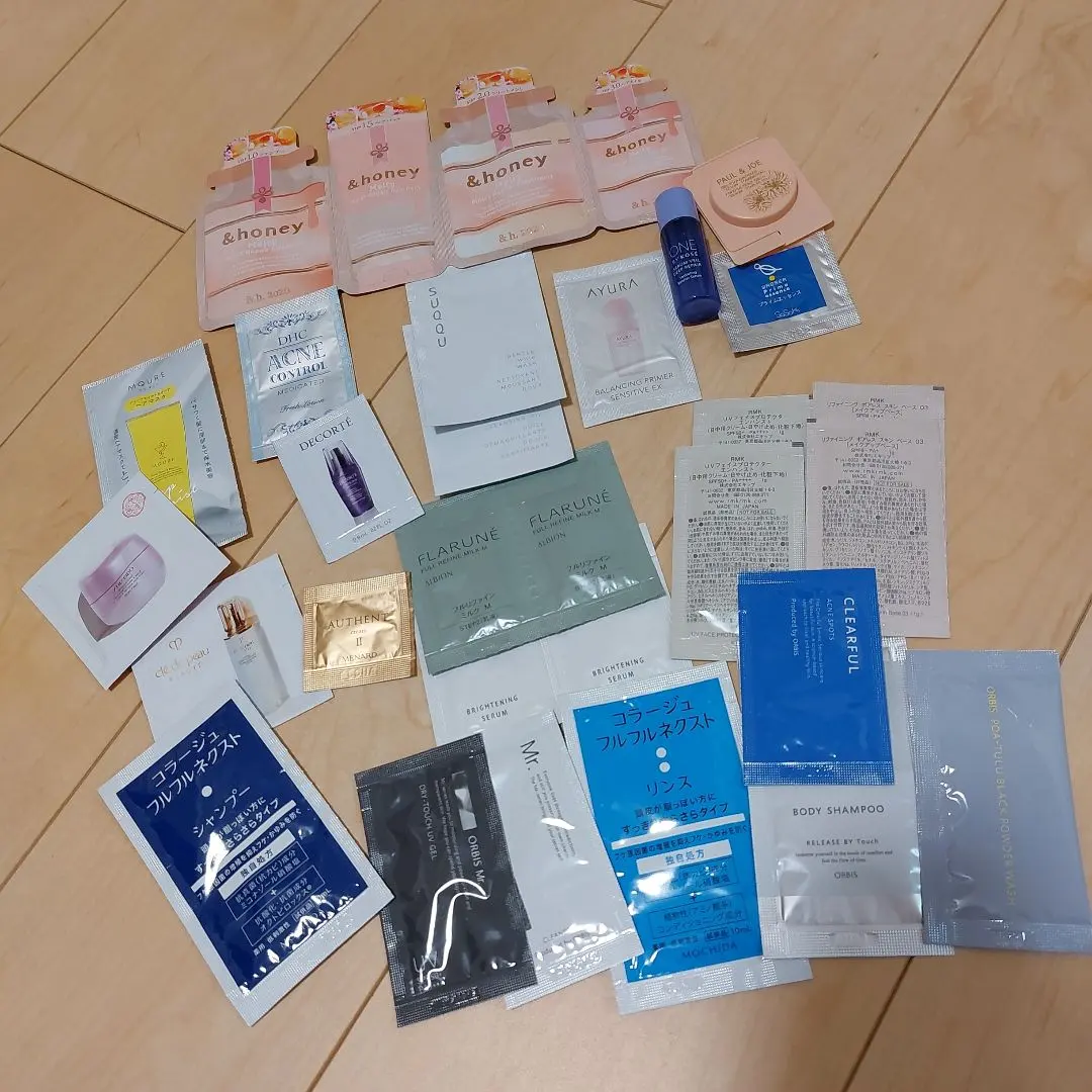 Thumbnail of ORBIS SUQQU Clé de Peau Beauté AYURA &Honey Samples