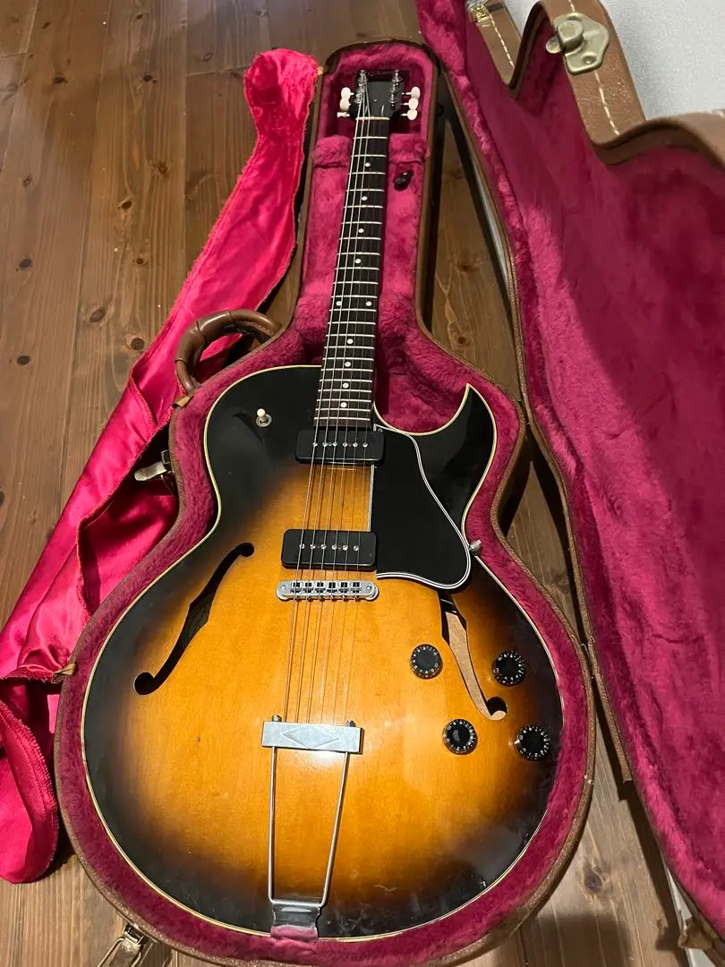 1995年製 Gibson ES-135 セミアコ P90Mod ハードケース付 2025年最新】gibson es 135の人気アイテム - メルカリ