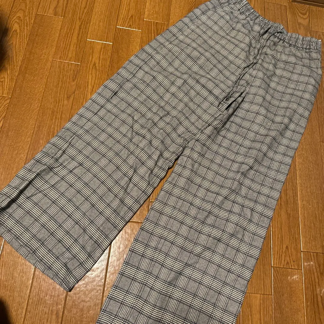 Thumbnail of GU Checkered Wide Pants