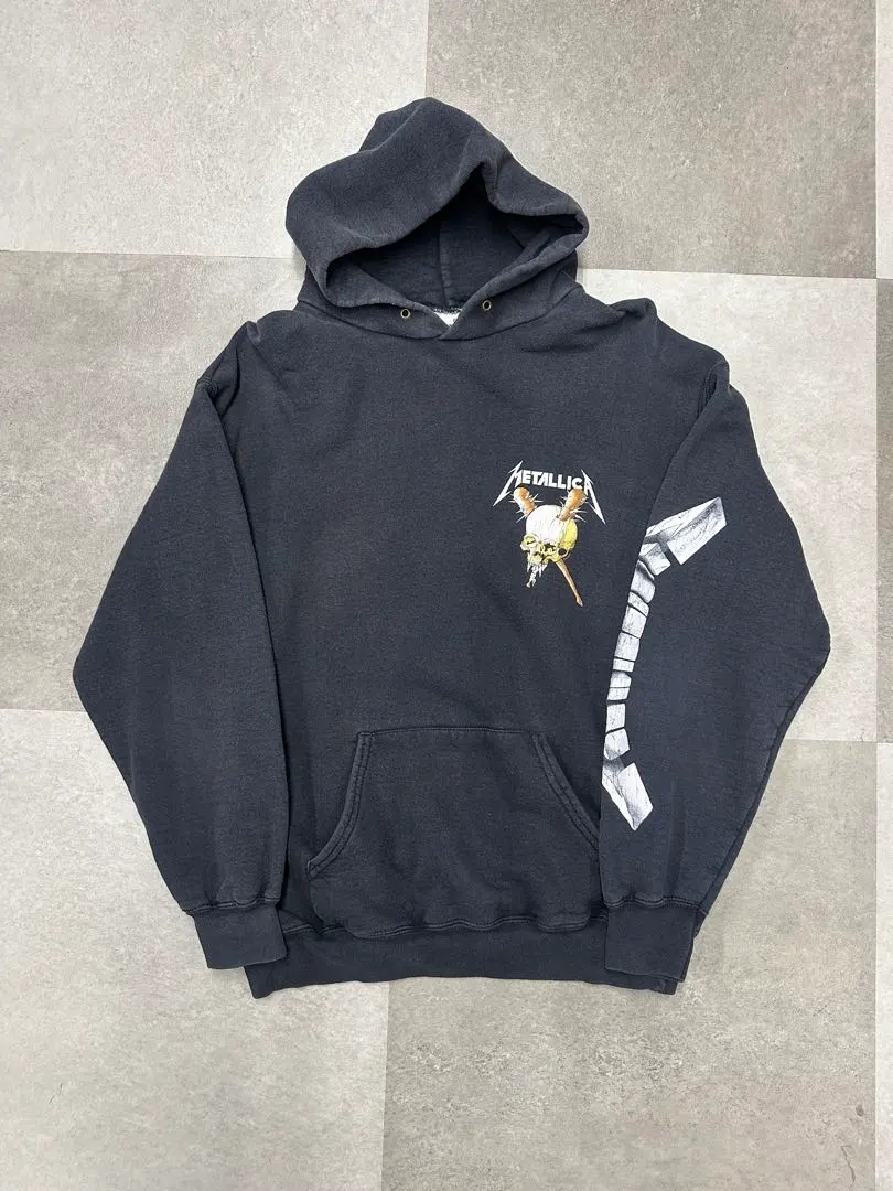 金屬製品樂隊 "MASTER OF PAPPETS" 連帽衫 的縮圖