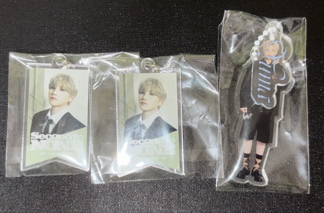 Thumbnail of andTEAM YUMA key ring, Yukiakari (Snow Light), Second Anniversary