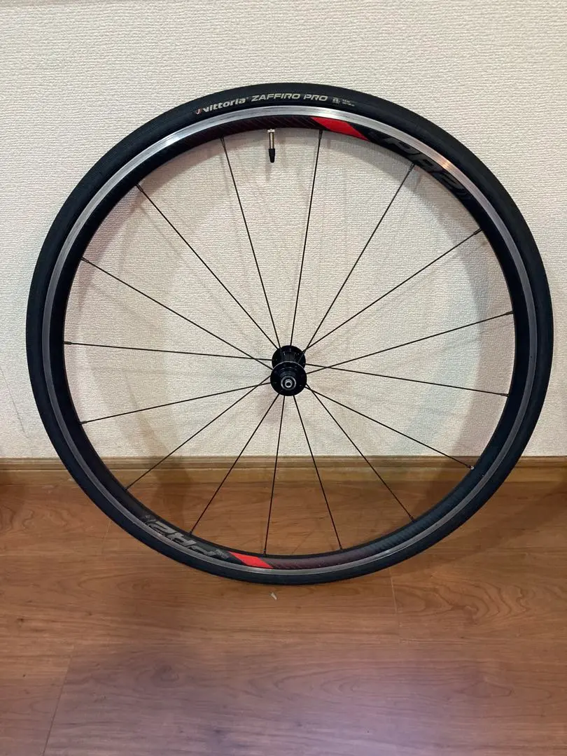 Giant tcr おまけ品多数 前輪タイヤ交換済 Giant tcr おまけ品多数 前輪タイヤ交換済