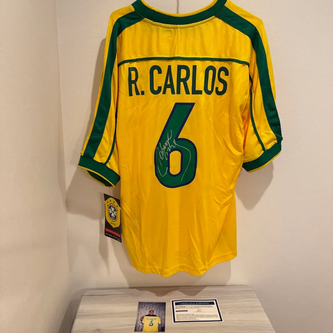 2014年ブラジルWC ロベルトカルロスサイン入りカード Yahoo!オークション -「ロベルトカルロス サイン」の落札相場
