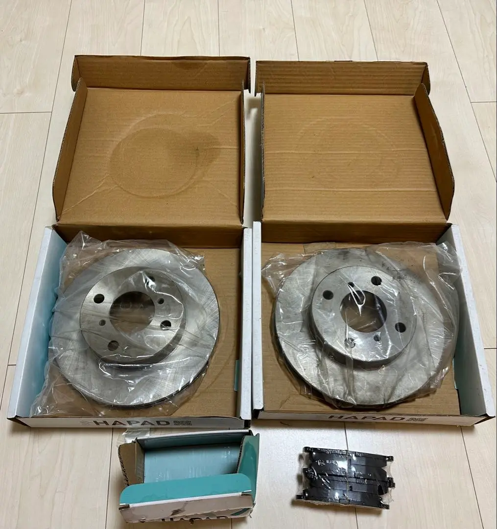 スズキ純正　新品未使用　ブレーキローター左右、パッド フロント ブレーキローター ブレーキパッド 左右セット エブリィ