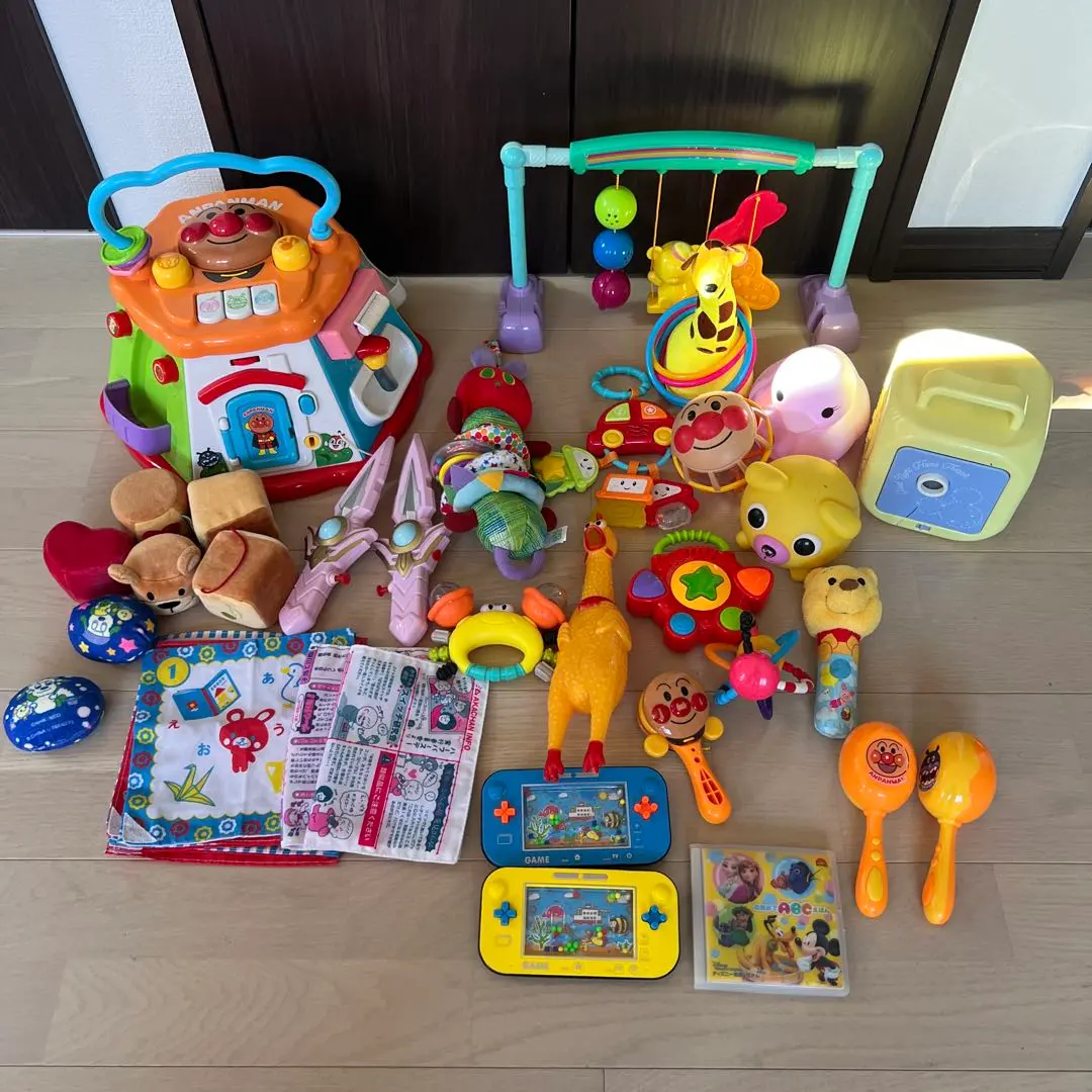 玩具組合出售 的縮圖