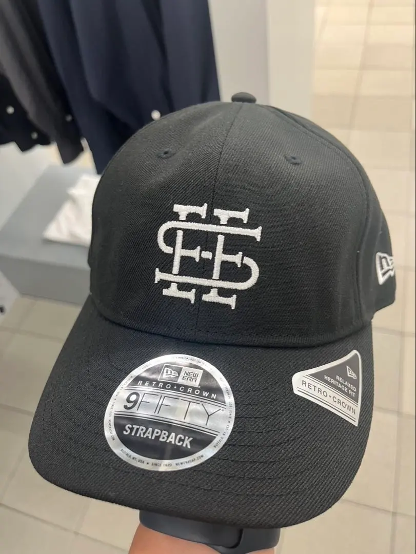 SEESEE NEWERA 950 黒 SEESEE NEW ERA 950 BLACK - メルカリ